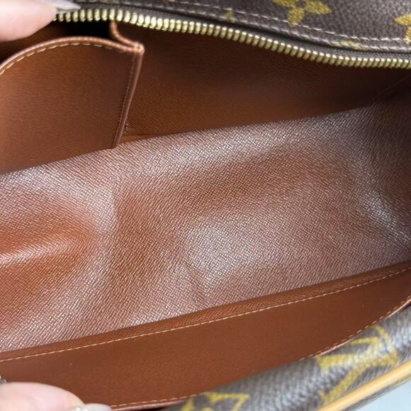 Louis Vuitton Cite Shoulder Bag Monogram Canvas - Picture 9 of 9